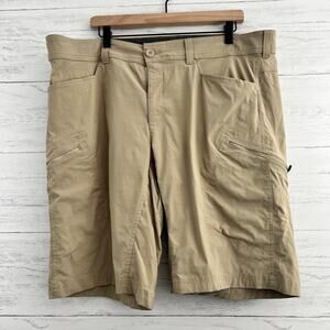 Eddie Bauer Tan Khaki Cargo Shorts Size 42